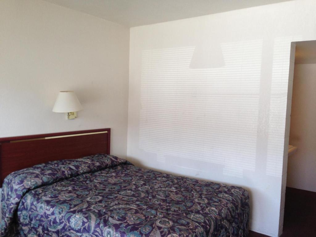 Bel Aire Motel Missoula Room photo